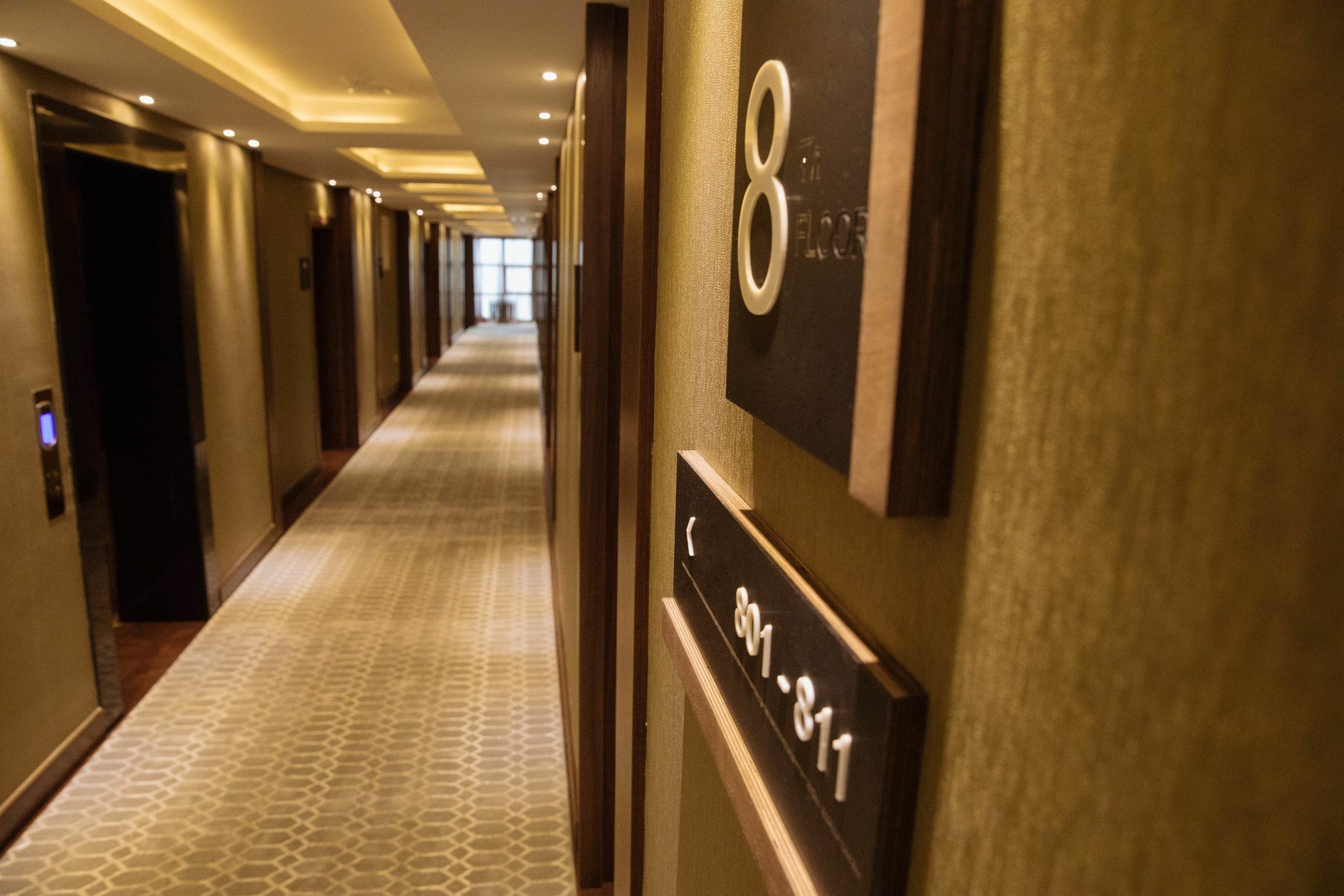 Garden Park Inn アルマトイ エクステリア 写真