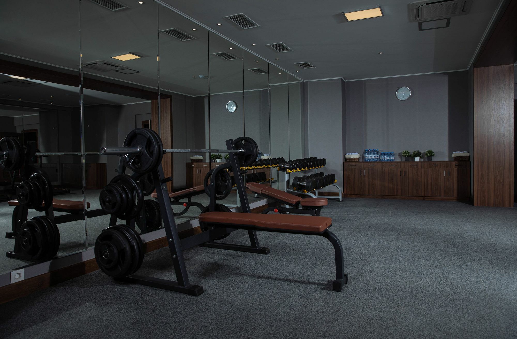 Garden Park Inn アルマトイ エクステリア 写真